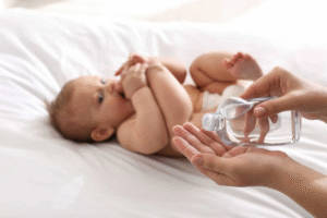 Cách sử dụng tinh dầu tràm cho bé đơn giản